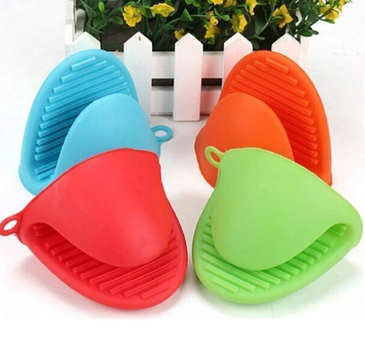 Mini Silicone Heat Resistant Finger Gloves – Non-Slip Kitchen Oven Pot Holder (Pair)